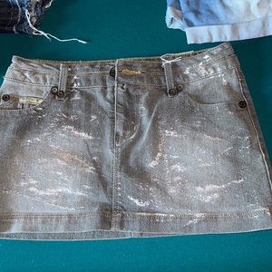 New without tags gray mini skirt size 3/3